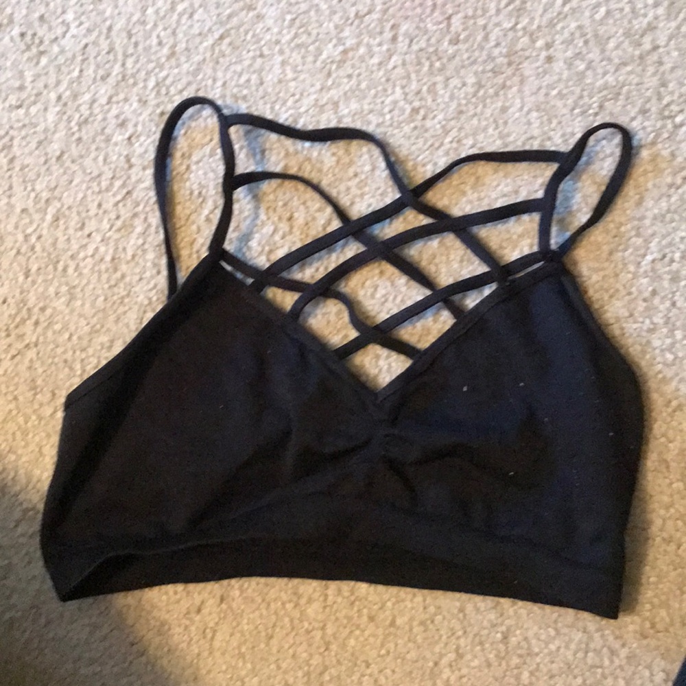 Criss cross bra